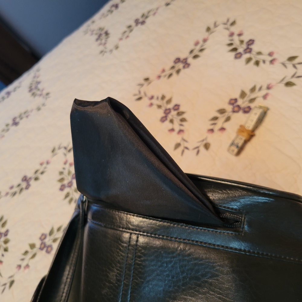 Black Leather Bucket Bag - Picture 16 of 16